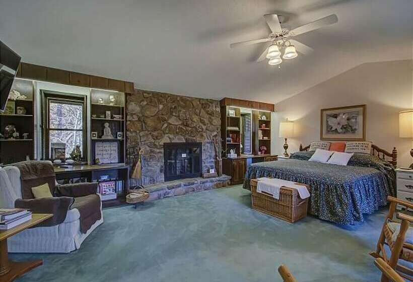 1间卧室的房子, Far Horizons #416