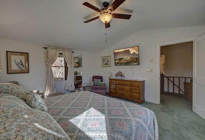 1间卧室的房子, Far Horizons #416