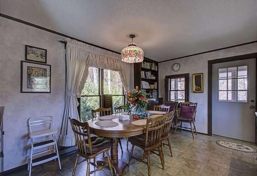 1间卧室的房子, Far Horizons #416