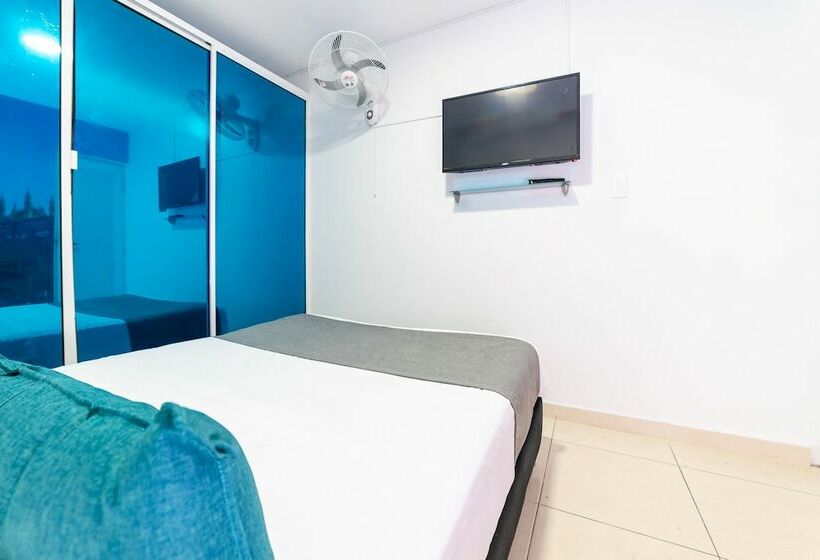 エコノミーシングルルーム, Aston