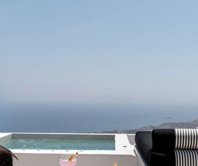 Suite Deluxe Vista Mar, Cresanto Luxury Suites