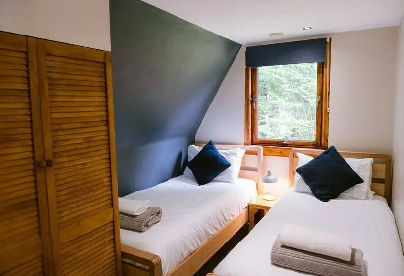 キャビン, Bright Star Lodge