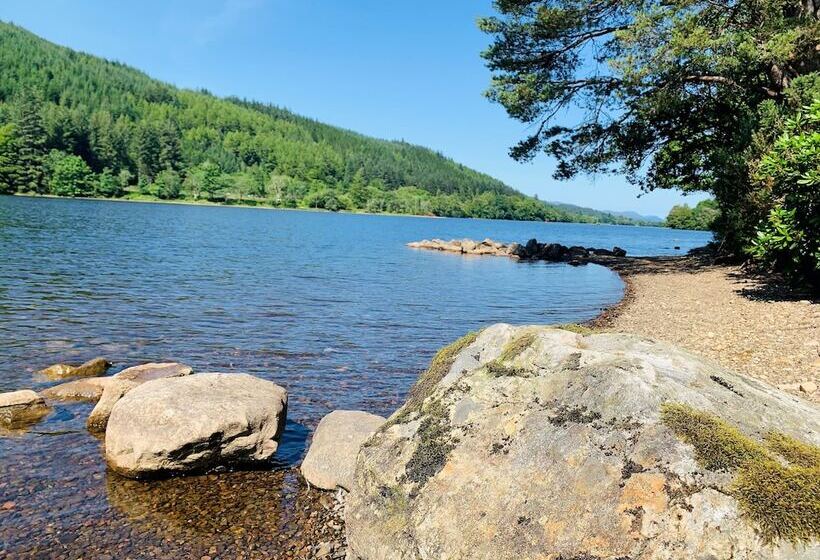 Хижина, Bright Star Lodge