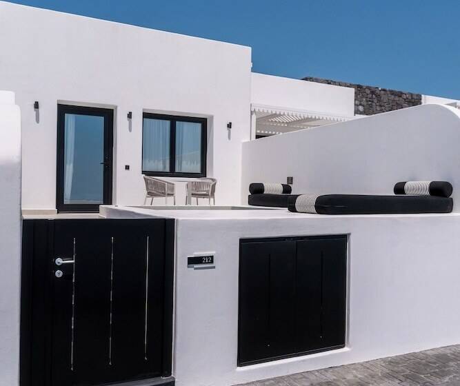 سوییت سوپریور با چشم‌انداز دریا, Cresanto Luxury Suites