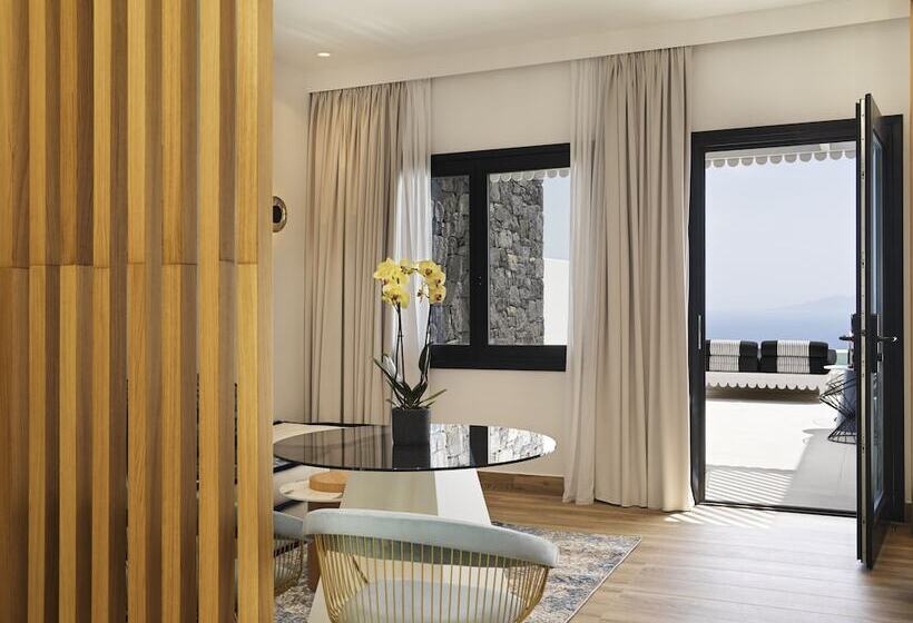 سوئیت پرزیدنت, Cresanto Luxury Suites