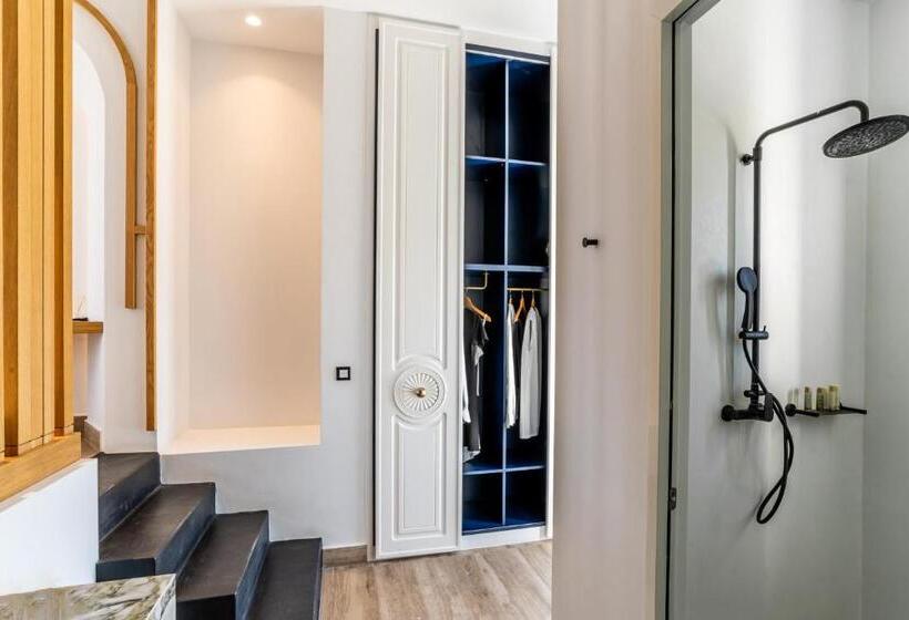 Deluxe Suite Sea View, Cresanto Luxury Suites