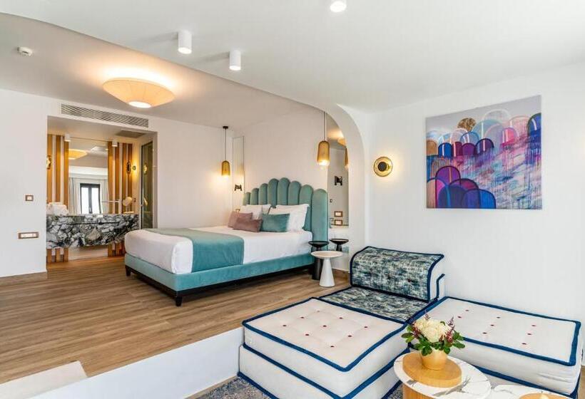 Suite Superior Vista Mar, Cresanto Luxury Suites