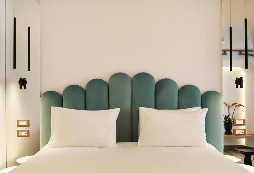 سوئیت پرزیدنت, Cresanto Luxury Suites