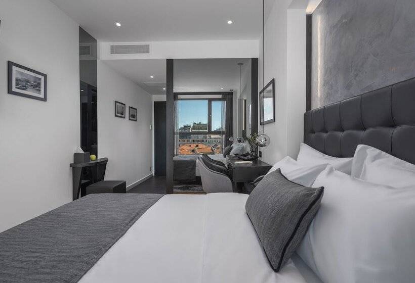 غرفة كومفورت, No 15 Ermou