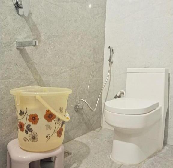Семейный Номер Вид на Горы, Green Park Grand Inn