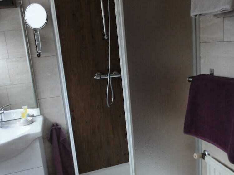 غرفة قياسية, Pension Adlerhorst