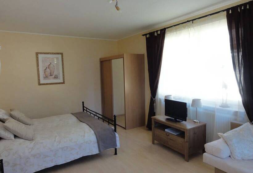 غرفة قياسية, Pension Adlerhorst