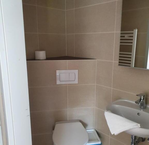 Номер Стандарт Трехместный, Pension Inge