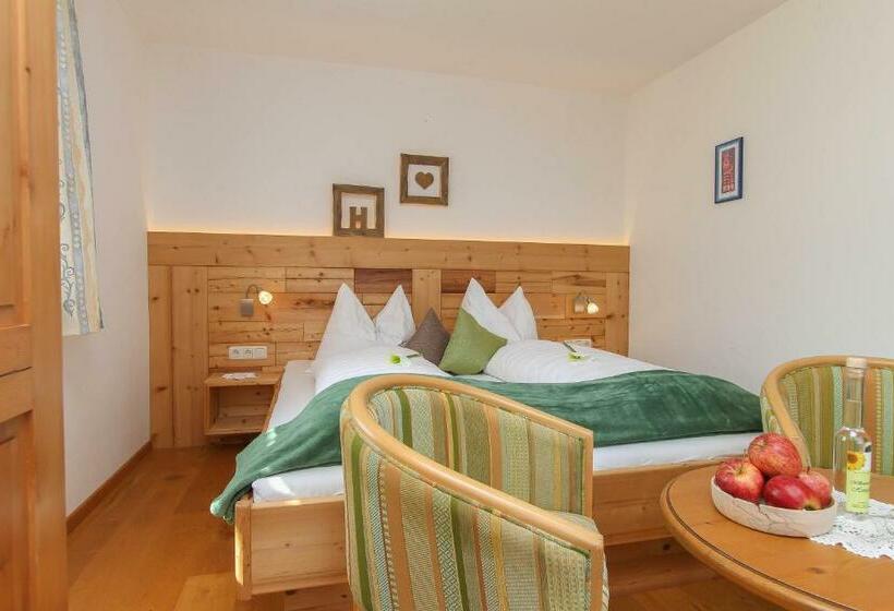 غرفة قياسية, Herzoghof