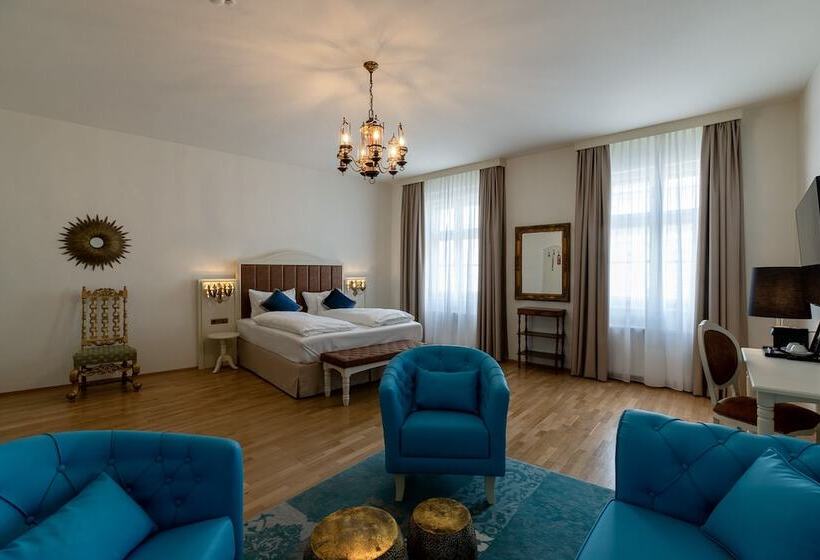 Полулюкс, Amedia Plaza Wels, Trademark Collection By Wyndham