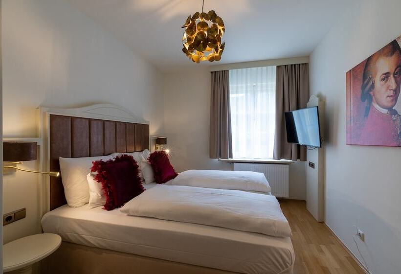 스탠다드 룸 거실포함, Amedia Plaza Wels, Trademark Collection By Wyndham