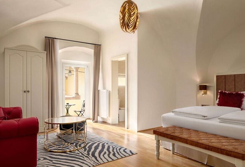 스탠다드 룸 거실포함, Amedia Plaza Wels, Trademark Collection By Wyndham