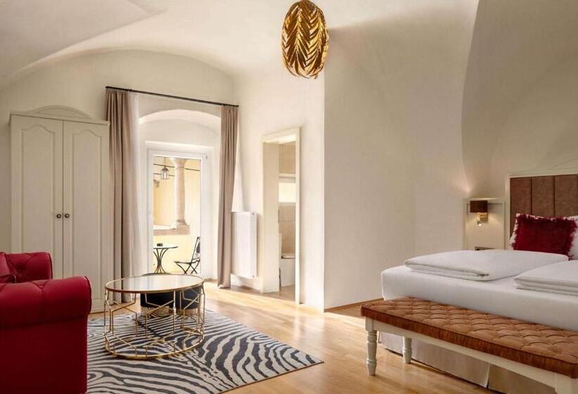 스탠다드 룸 거실포함, Amedia Plaza Wels, Trademark Collection By Wyndham