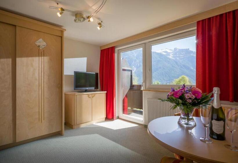 컴포트 룸, Enzian