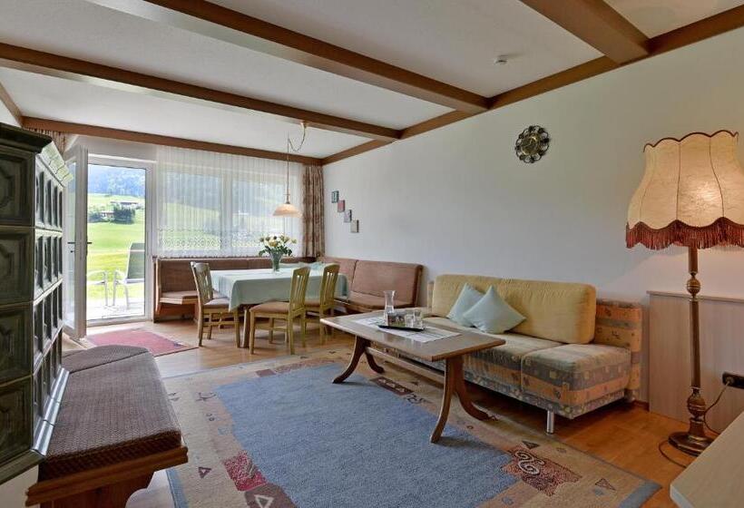 Апартаменты 2 Спальни, Garni Tirol