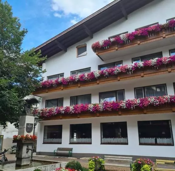 スタンダード４人部屋, Gasthof Hotel Kirchenwirt