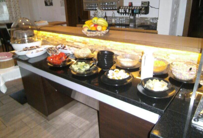 غرفة قياسية ثلاثية, Gasthof Hotel Kirchenwirt