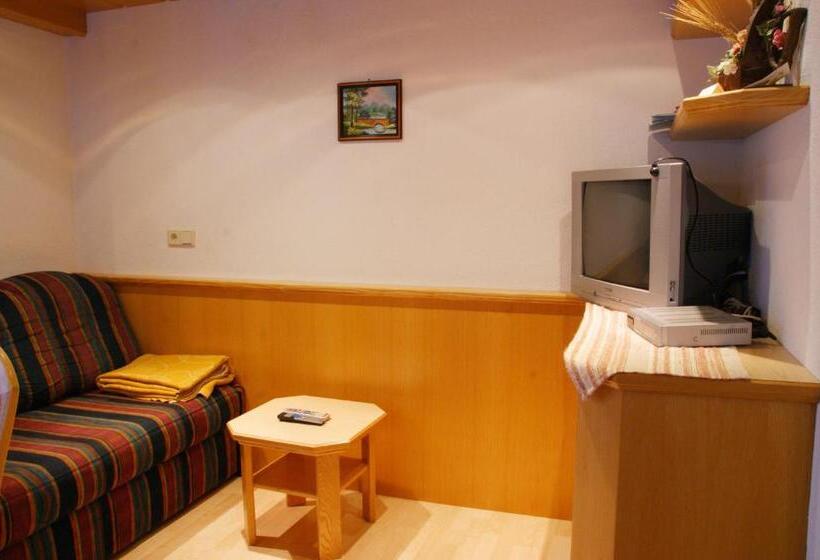 דירת שני חדרים, Haus Venetblick