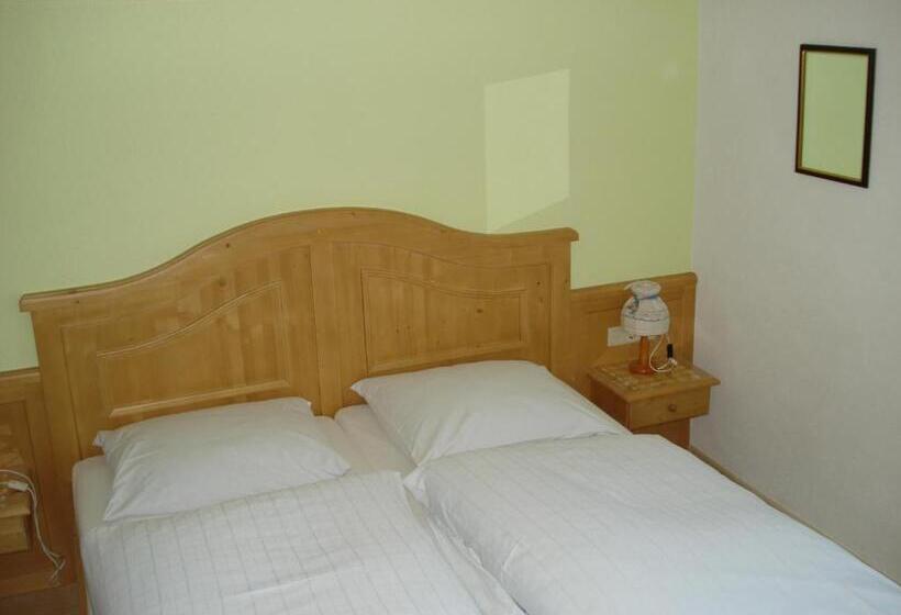 דירת שני חדרים, Haus Venetblick