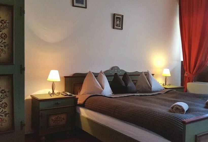 带双人床的基本房间, Ski Vital