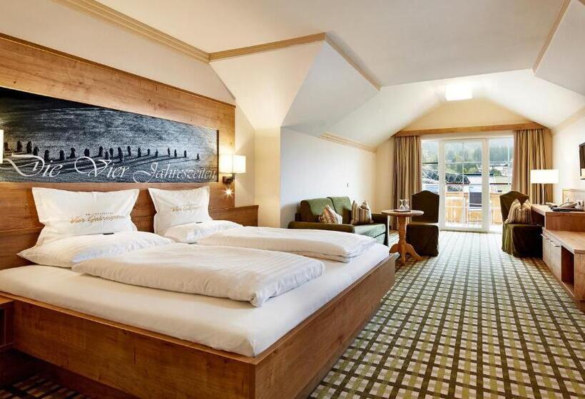 Comfort room with balcony, Vier Jahreszeiten Wellnessresort Achensee