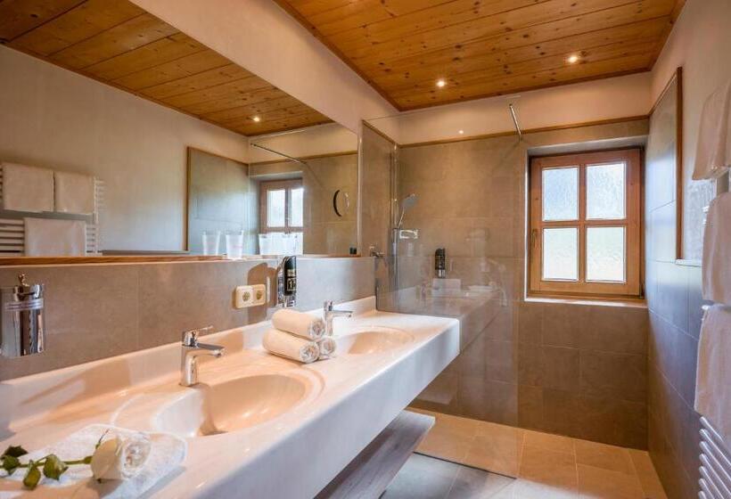 Номер Стандарт, Vier Jahreszeiten Wellnessresort Achensee