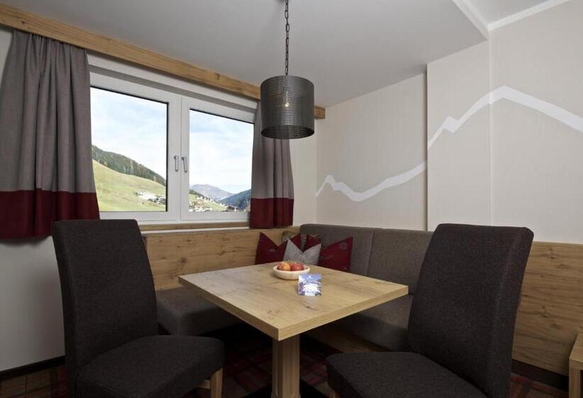 Family Suite, Kinder  & Gletscherhotel Hintertuxerhof