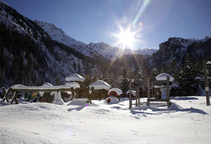 Полулюкс, Kinder & Gletscherhotel Hintertuxerhof