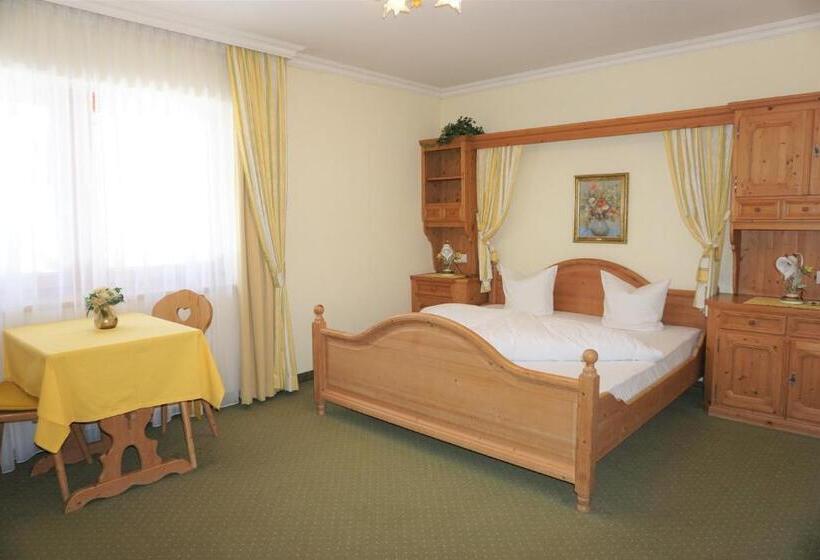 דירת חדר עם טרסה, Landhaus Achental