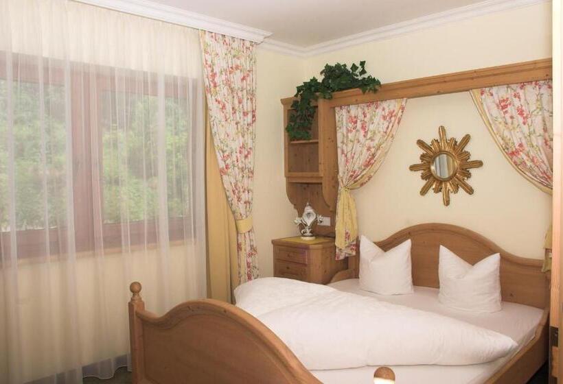 דירת חדר עם טרסה, Landhaus Achental