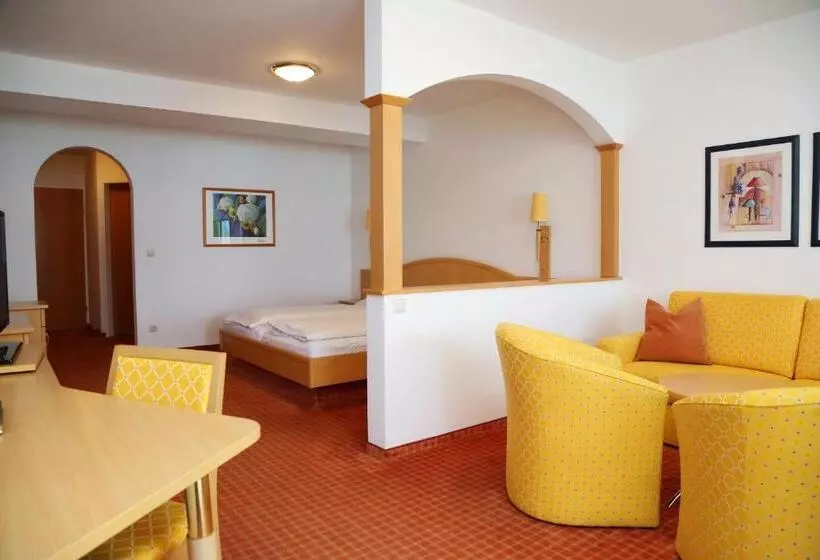 Deluxe-huone Järvinäkymä, Seegasthof Hois N Wirt   Hotel Mit Wellnessbereich