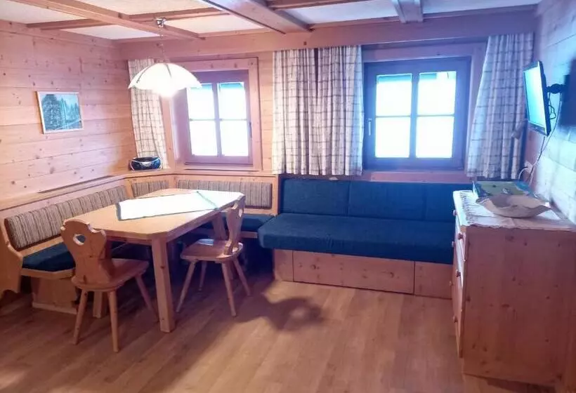 １ベッドルームアパートメント, Plonerhof
