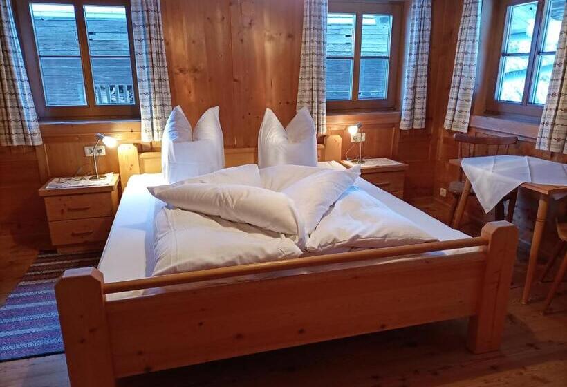 شقة غرفة نوم واحدة مزودة بشُرفة, Plonerhof