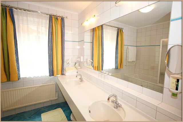 Полулюкс с Балконом, Relax  & Wanderhotel Poppengut