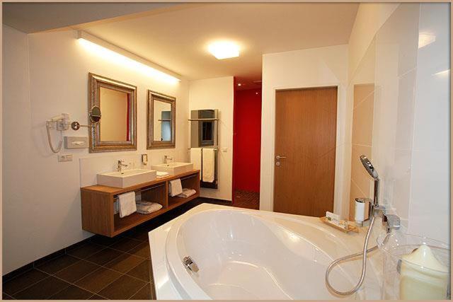 Люкс Повышенной Комфортности, Relax  & Wanderhotel Poppengut