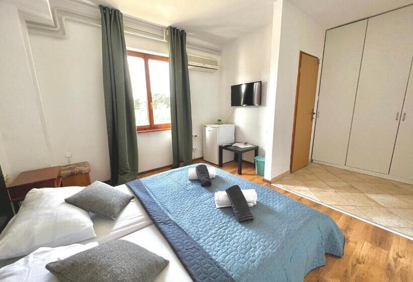 Номер Стандарт, Linc Rooms & Apartments