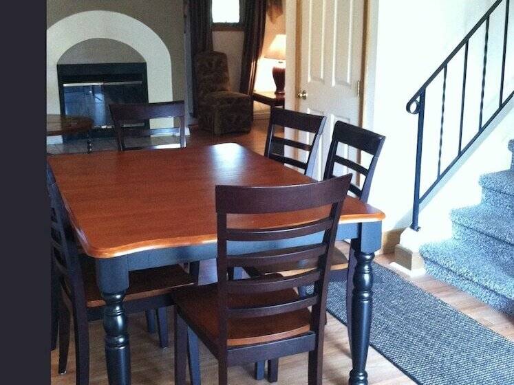 בית צמוד 2 חדרים, The Villas On Lake George