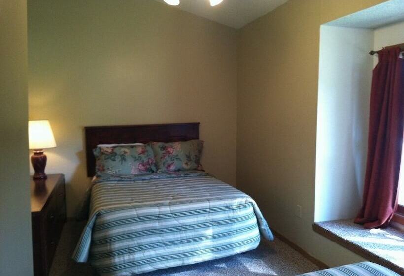 בית צמוד 2 חדרים, The Villas On Lake George