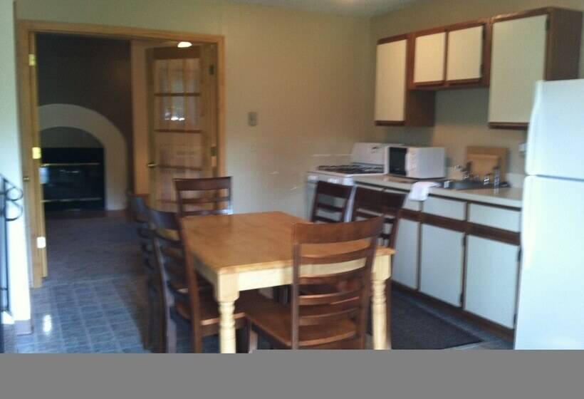 בית צמוד 2 חדרים, The Villas On Lake George