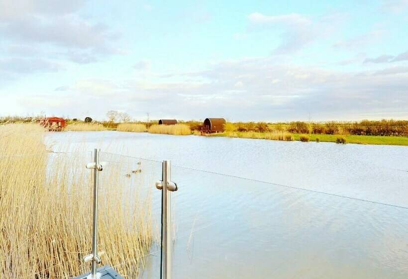 Апартаменты 1 Спальня, Lakeside Fishing Cabins