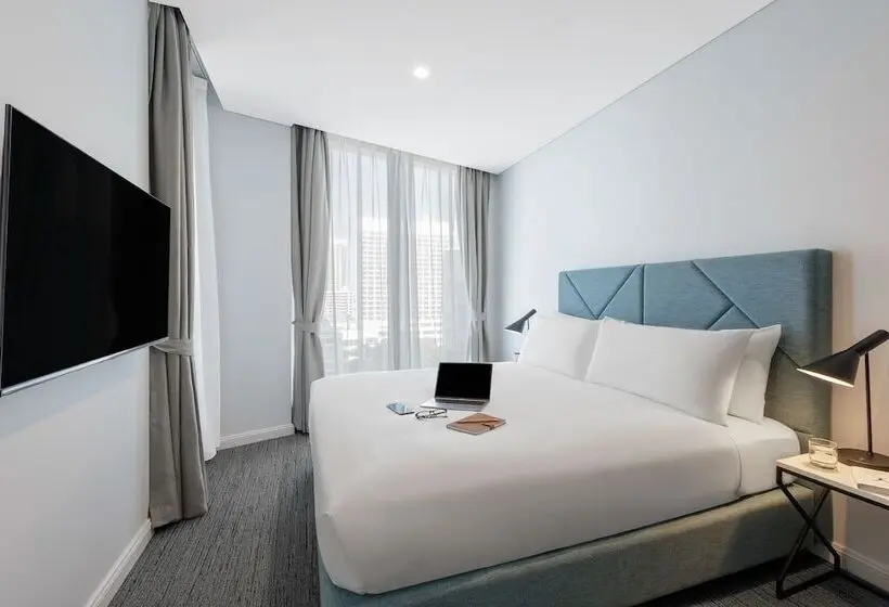 スイート, Meriton Suites Surfers Paradise