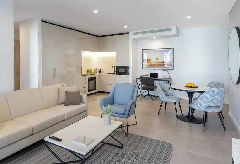 スイート, Meriton Suites Surfers Paradise