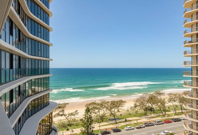 스위트, Meriton Suites Surfers Paradise