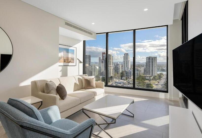 스위트, Meriton Suites Surfers Paradise