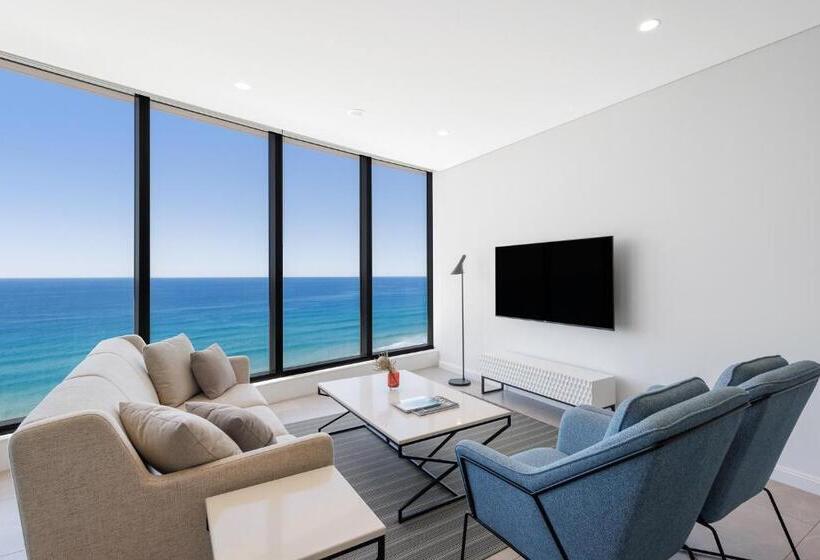 2 Bedrooms Suite Sea View, Meriton Suites Surfers Paradise